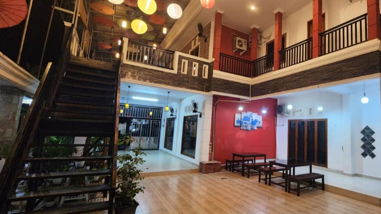 Permata Homestay Kotamobagu Mitra Reddoorz Exteriör bild